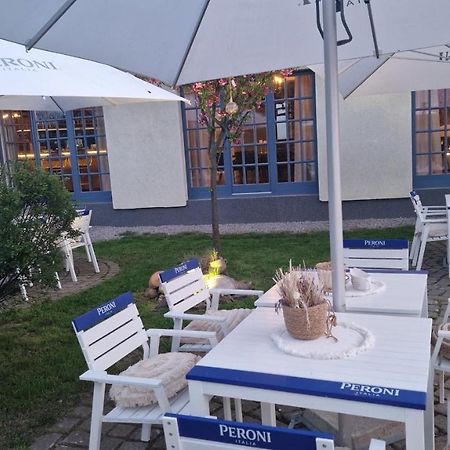 Villa Westfalia Guest House Tîrgu Secuiesc Eksteriør billede