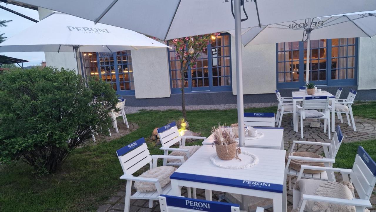 Villa Westfalia Guest House Tîrgu Secuiesc Eksteriør billede