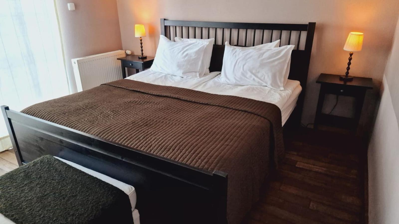 Villa Westfalia Guest House Tîrgu Secuiesc Eksteriør billede