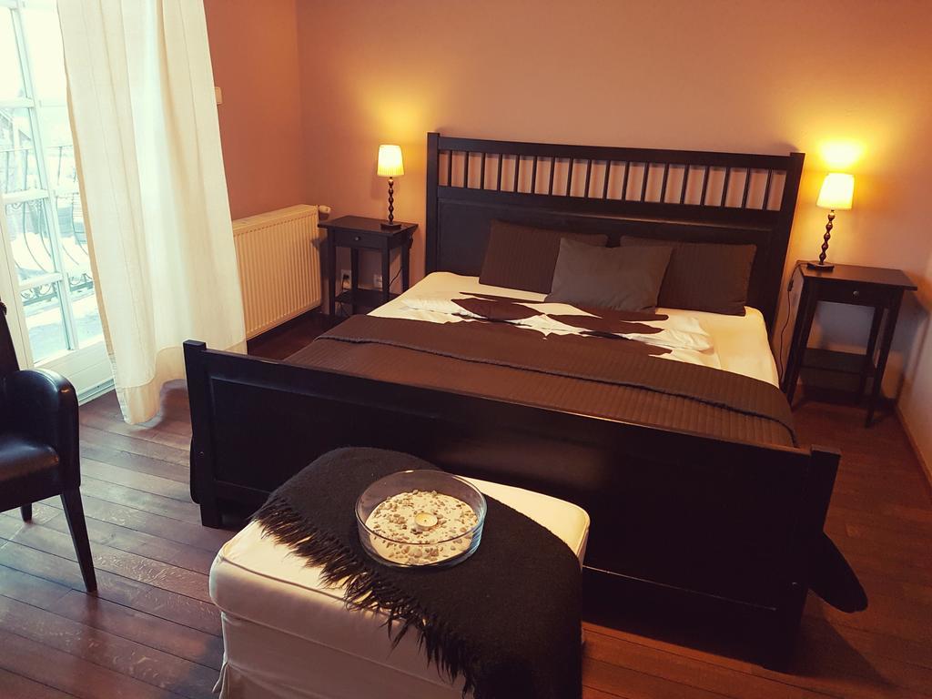 Villa Westfalia Guest House Tîrgu Secuiesc Eksteriør billede